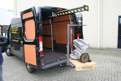 van-crane2